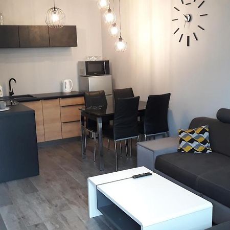 U Joli Apartment Swinoujscie Bagian luar foto