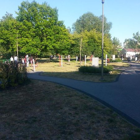 U Joli Apartment Swinoujscie Bagian luar foto